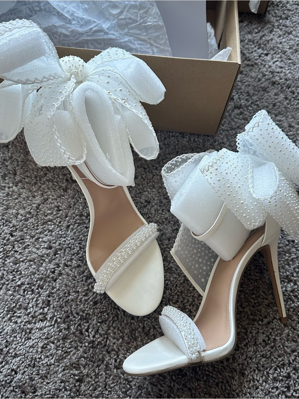 Steve Madden White Bow Embellished Stiletto Sandals